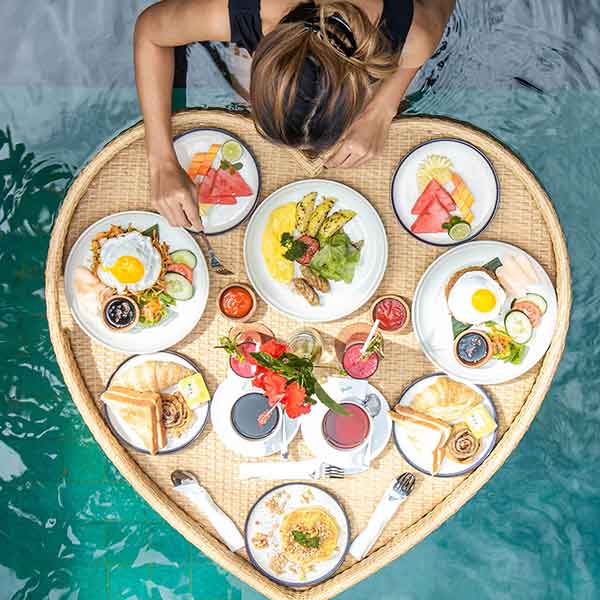 Agrapana-Beach-Villa-Versatile-Breakfast-Venue-Floating
